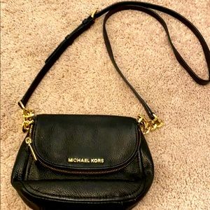 Micheal Kors crossbody bag